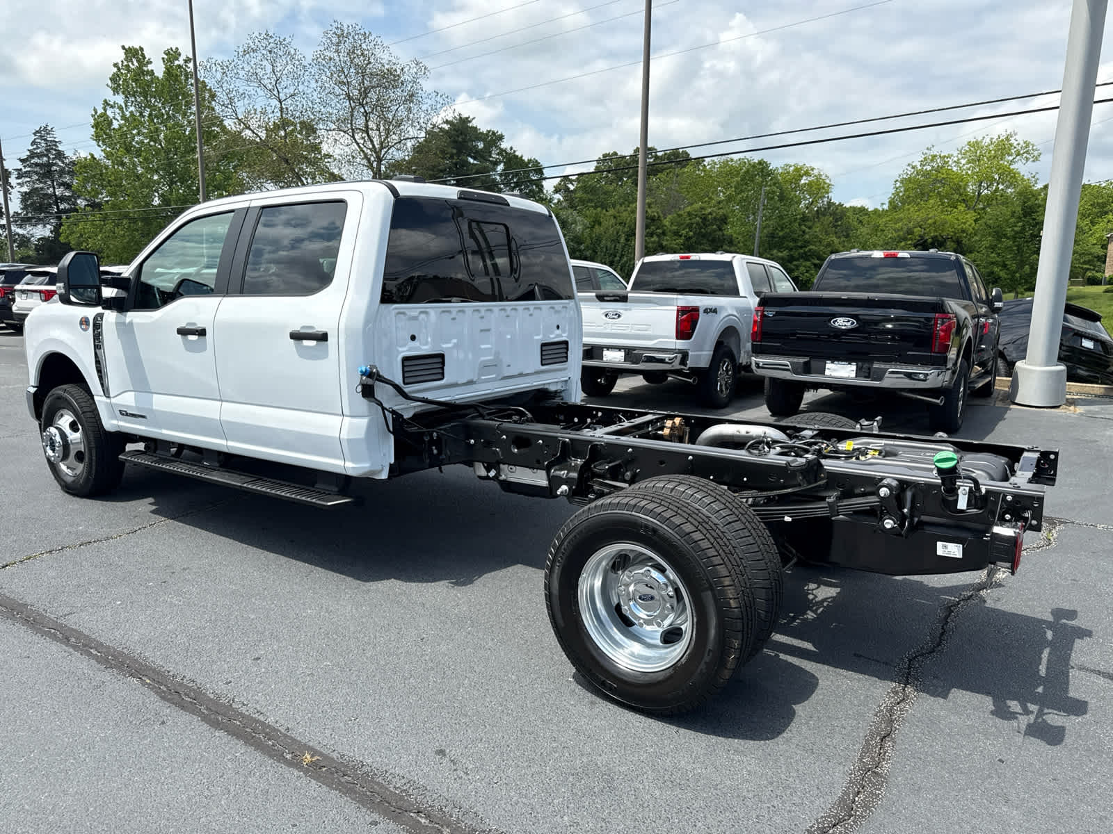 2025 Ford F-350 XL photo 3