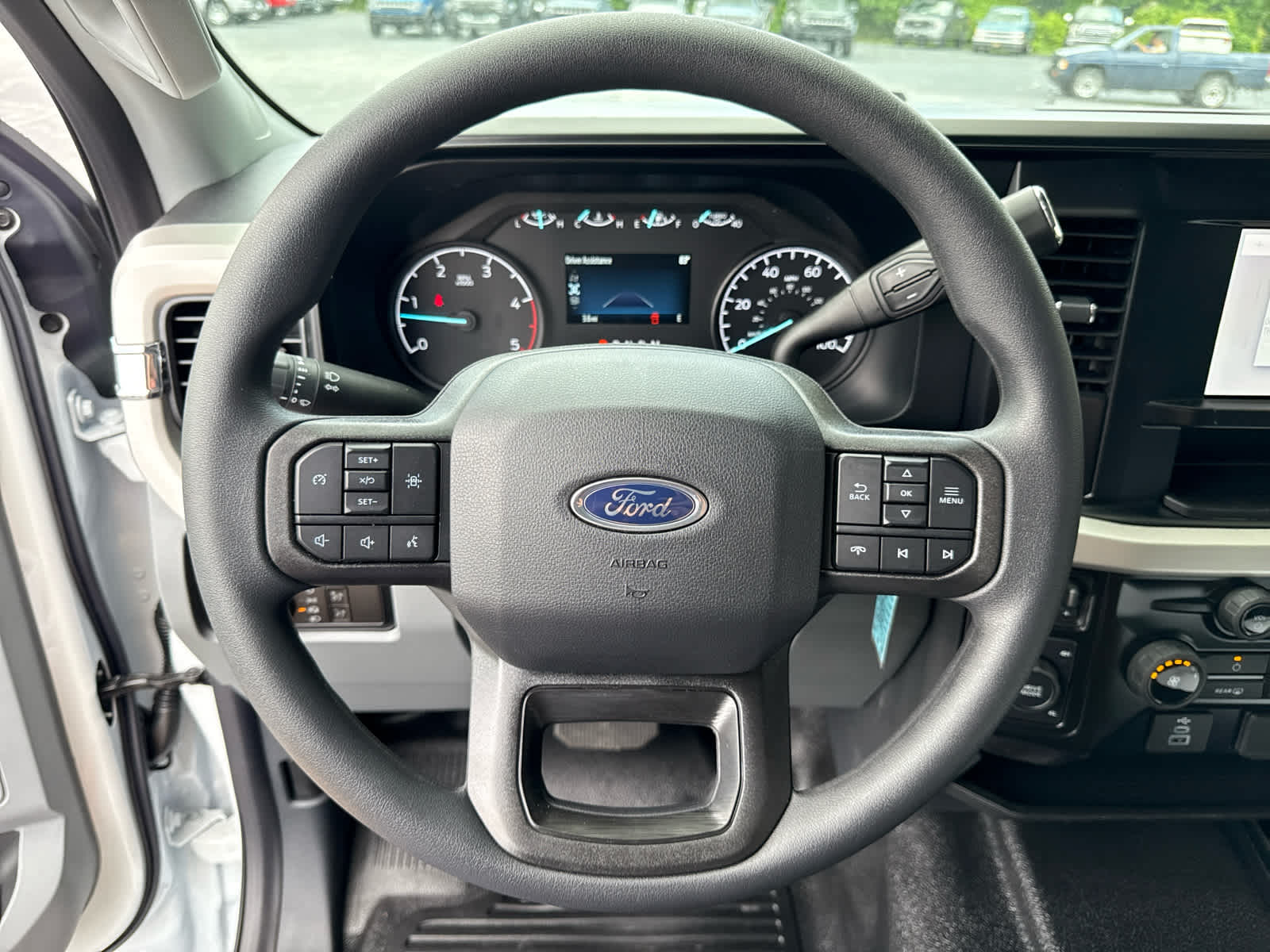 2025 Ford F-350 XL photo 7