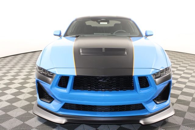 2025 Ford Mustang GT photo 2