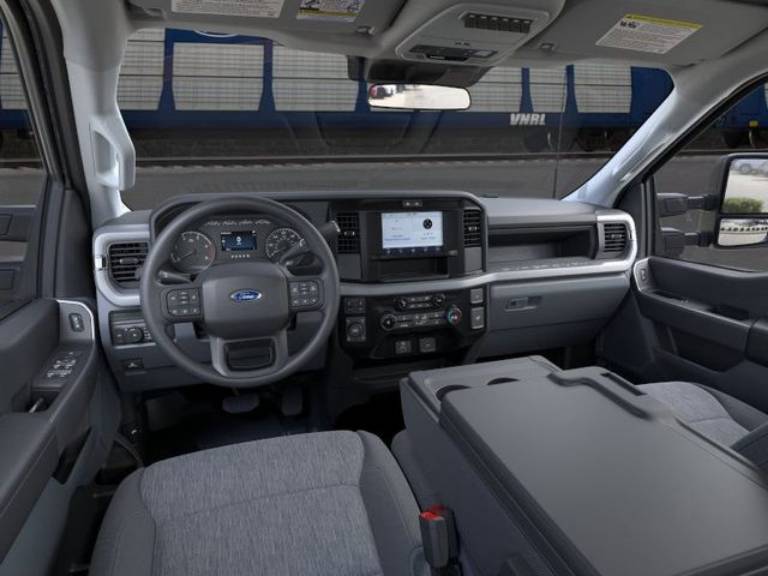 2025 Ford Super Duty F-350 SRW XL