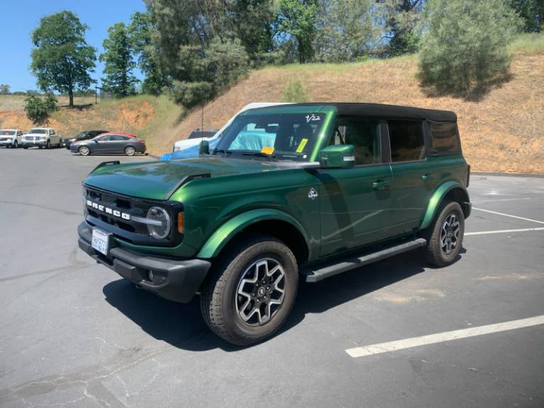 2024 Ford Bronco Outer Banks