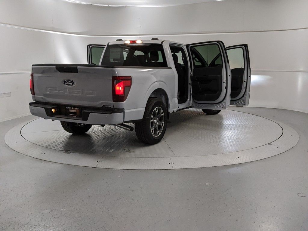 2025 Ford F-150 STX photo 17