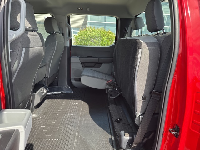 2025 Ford F-250 photo 18