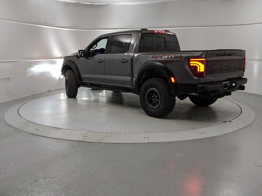 2025 Ford F-150 Raptor photo 4