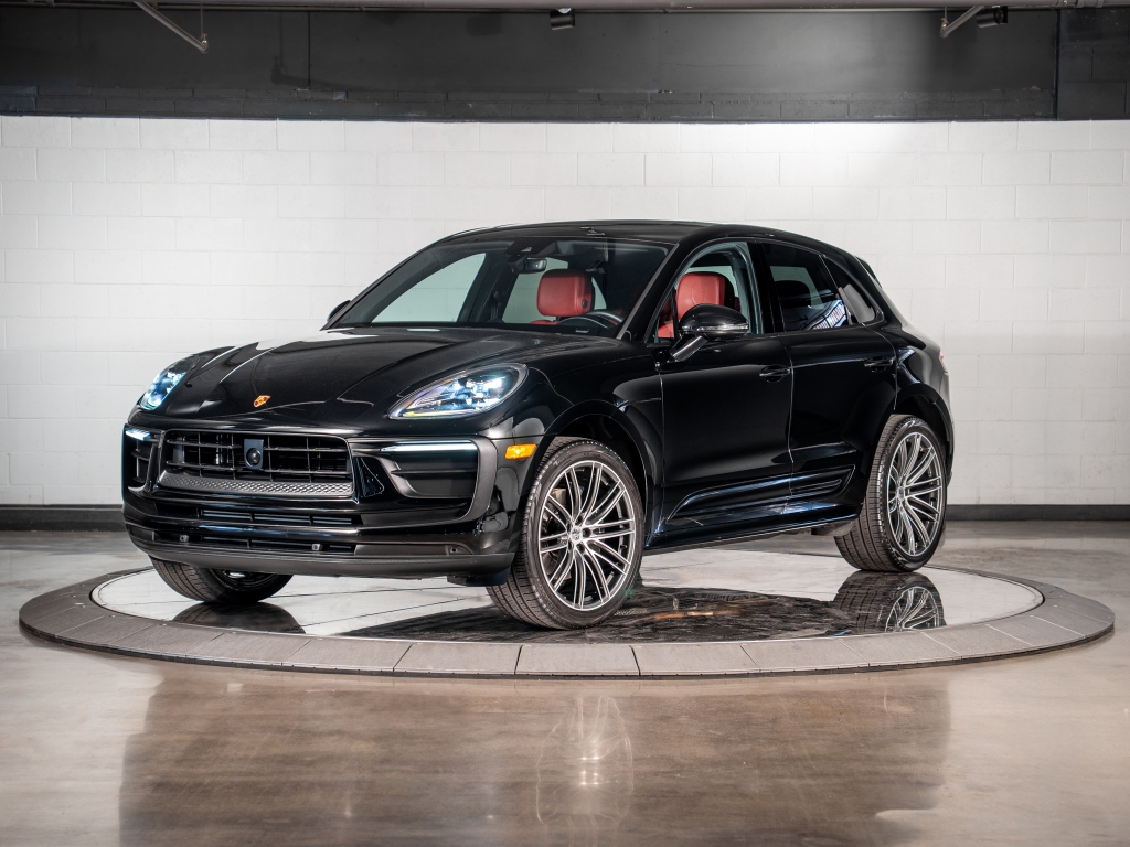 2025 Porsche Macan T