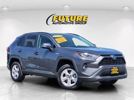 2021 Toyota RAV4 Hybrid XLE