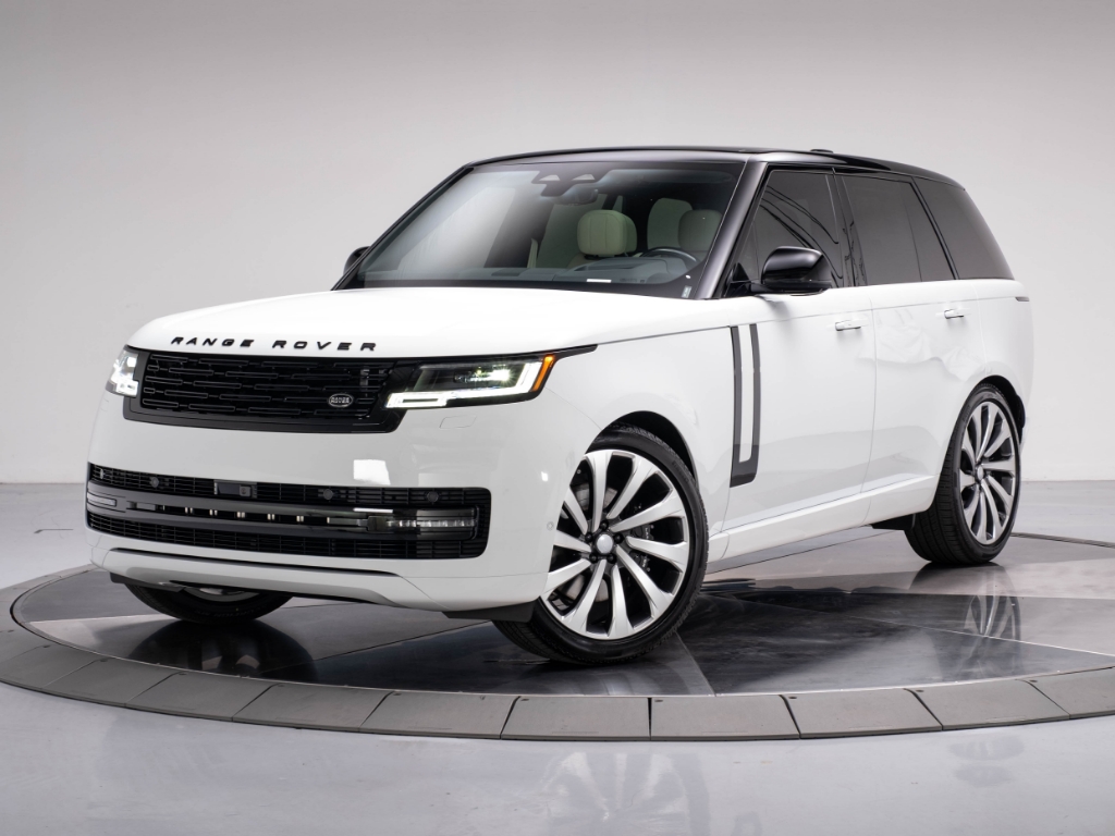 2025 Land Rover Range Rover P530 SE