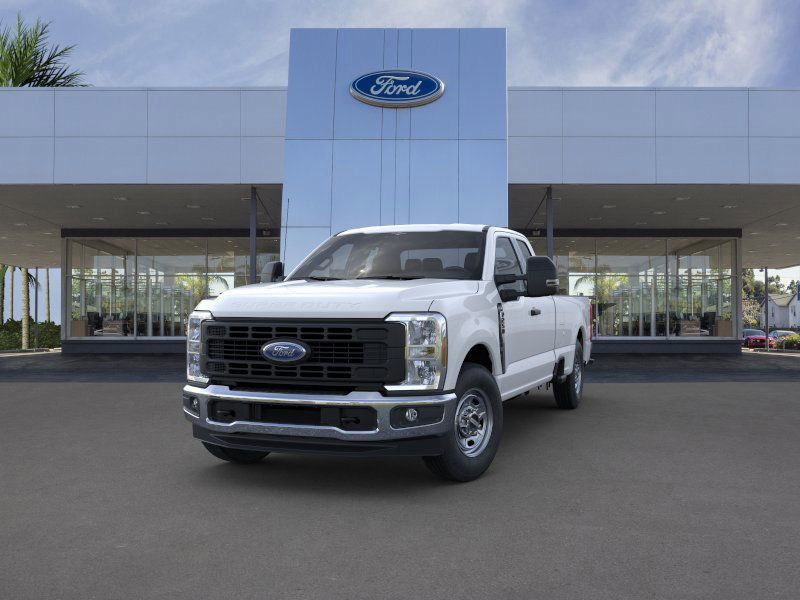 2025 Ford F-250 photo 2