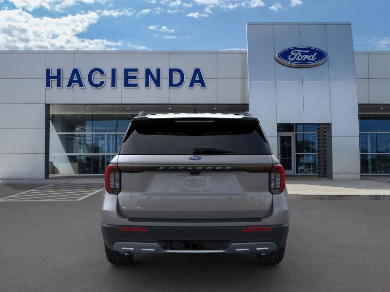 2025 Ford Explorer photo 4