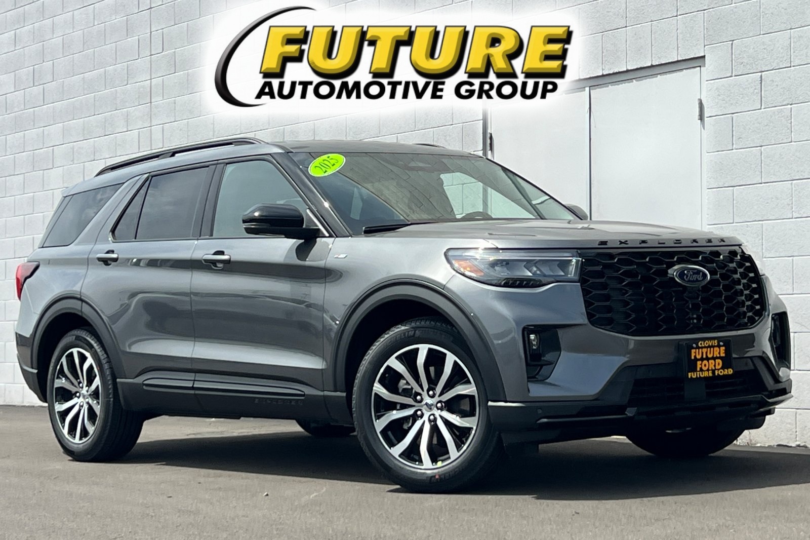 2025 Ford Explorer ST-Line