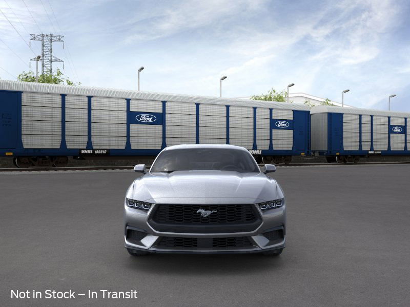2025 Ford Mustang photo 4