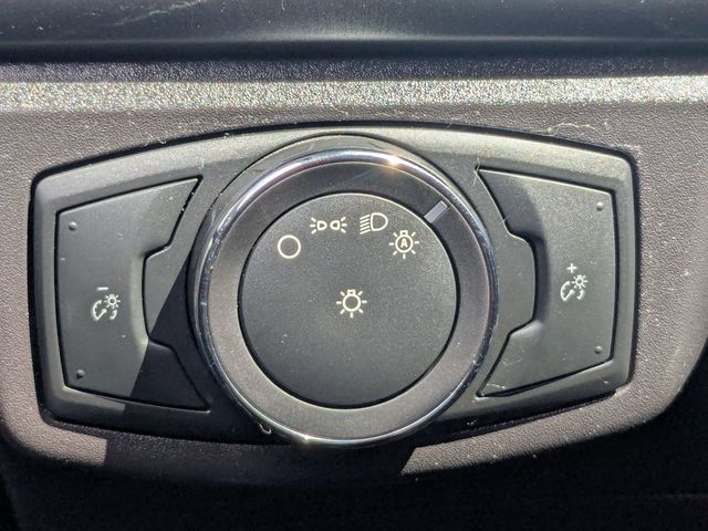 2016 Ford Fusion SE photo 12