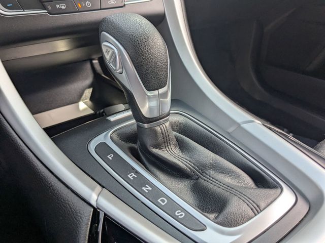 2016 Ford Fusion SE photo 18