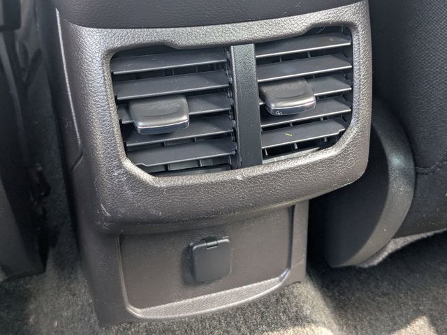 2016 Ford Fusion SE photo 21