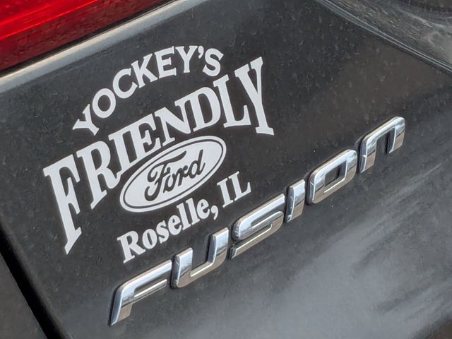 2016 Ford Fusion SE photo 22