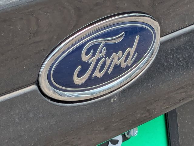 2016 Ford Fusion SE photo 23