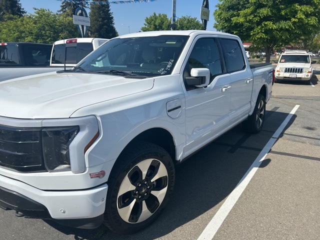 2023 Ford F-150 Lightning Platinum