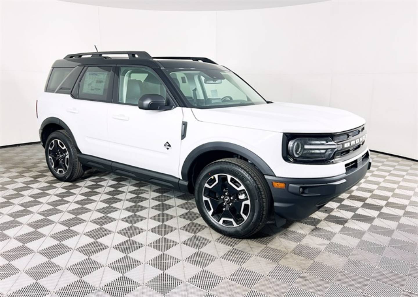 2024 Ford Bronco Sport Outer Banks's photo