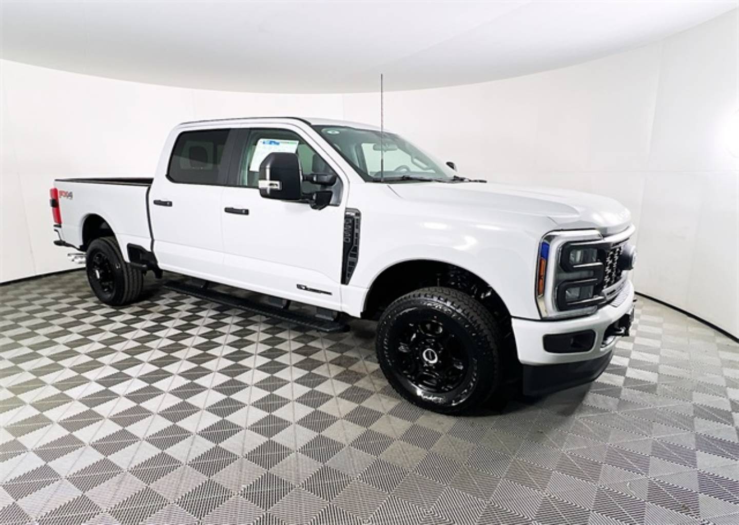 2025 Ford F-250 Super Duty XL's photo