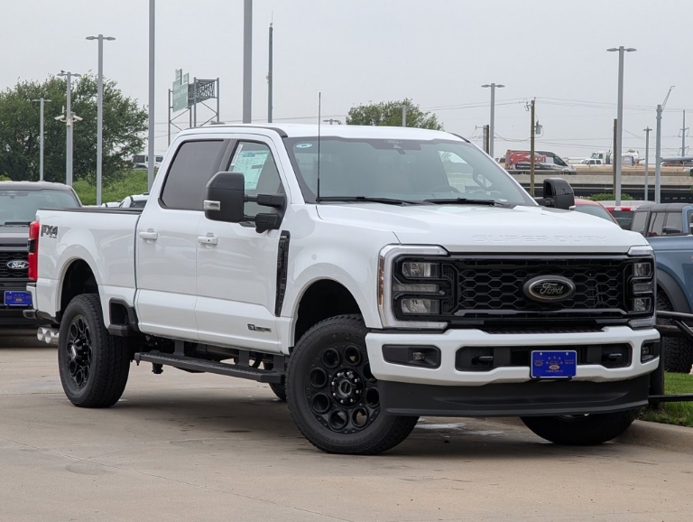 2025 Ford Super Duty F-350 SRW LARIAT
