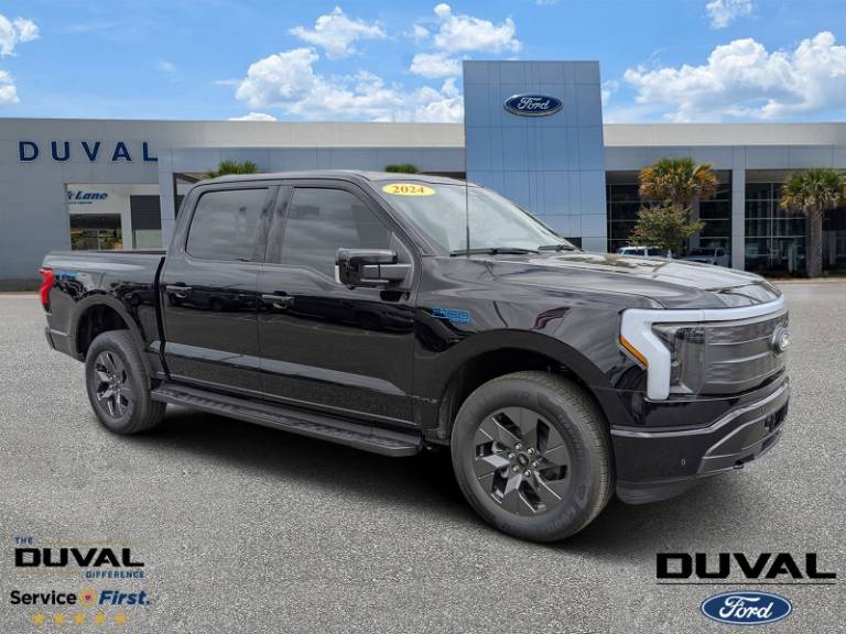 2024 Ford F-150 Lightning LARIAT