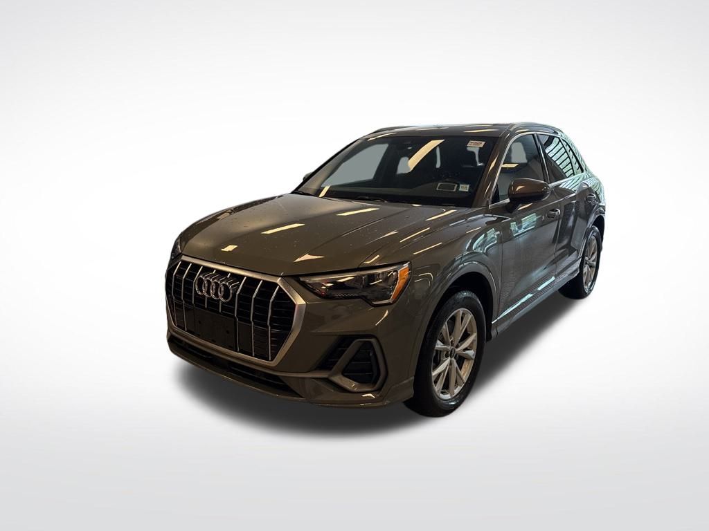 2022 Audi Q3 Premium
