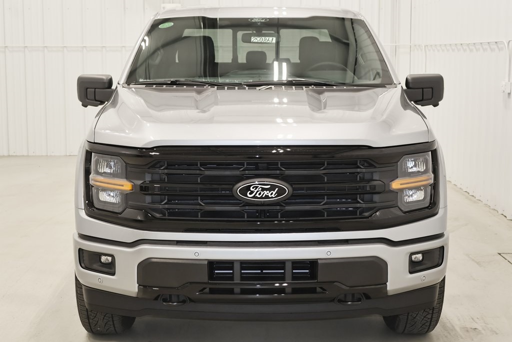 2025 Ford F-150 XLT photo 3