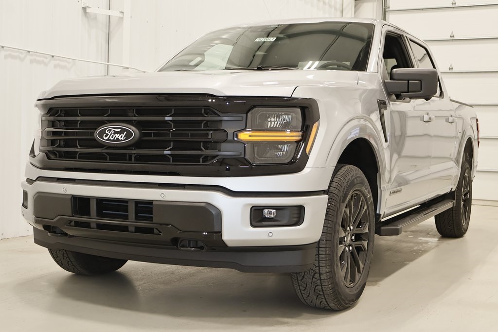2025 Ford F-150 XLT photo 4
