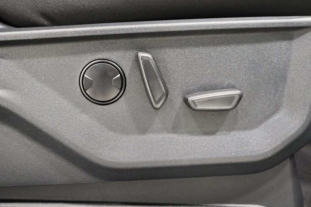 2025 Ford F-150 XLT photo 14
