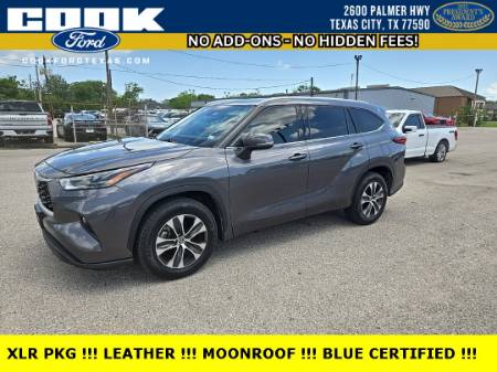 2022 Toyota Highlander Hybrid XLE