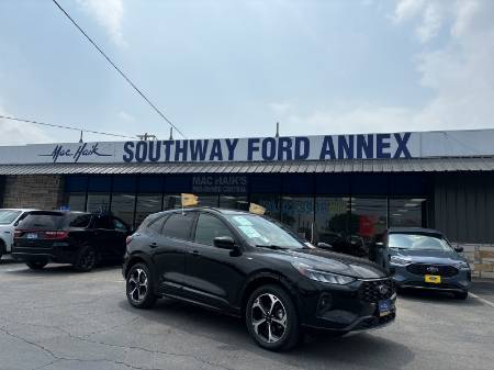 2023 Ford Escape ST-Line Select