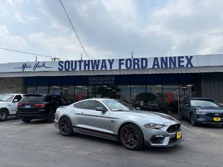 2022 Ford Mustang Mach 1
