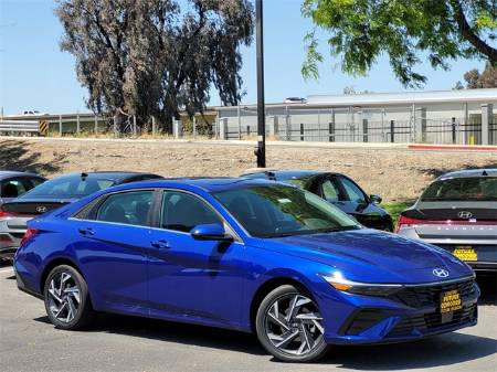 2025 Hyundai Elantra Hybrid Limited