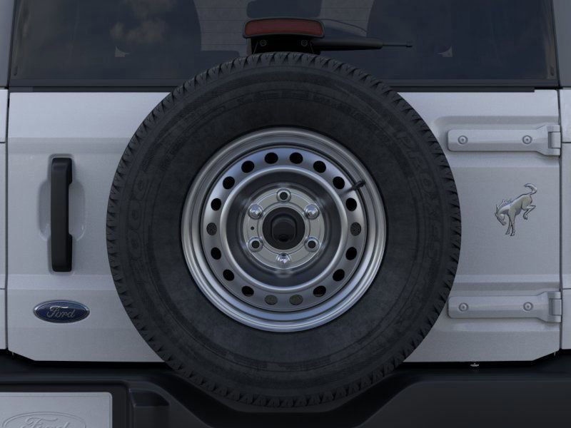 2025 Ford Bronco Base photo 21