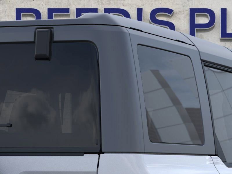 2025 Ford Bronco Base photo 22