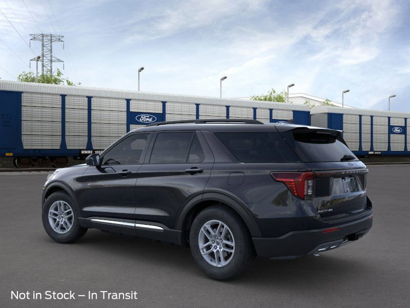 2025 Ford Explorer photo 3