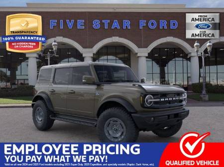 2025 Ford Bronco Outer Banks