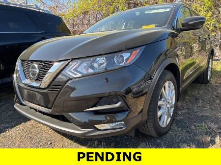 2022 Nissan Rogue Sport SV