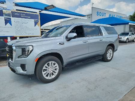 2024 GMC Yukon XL SLE
