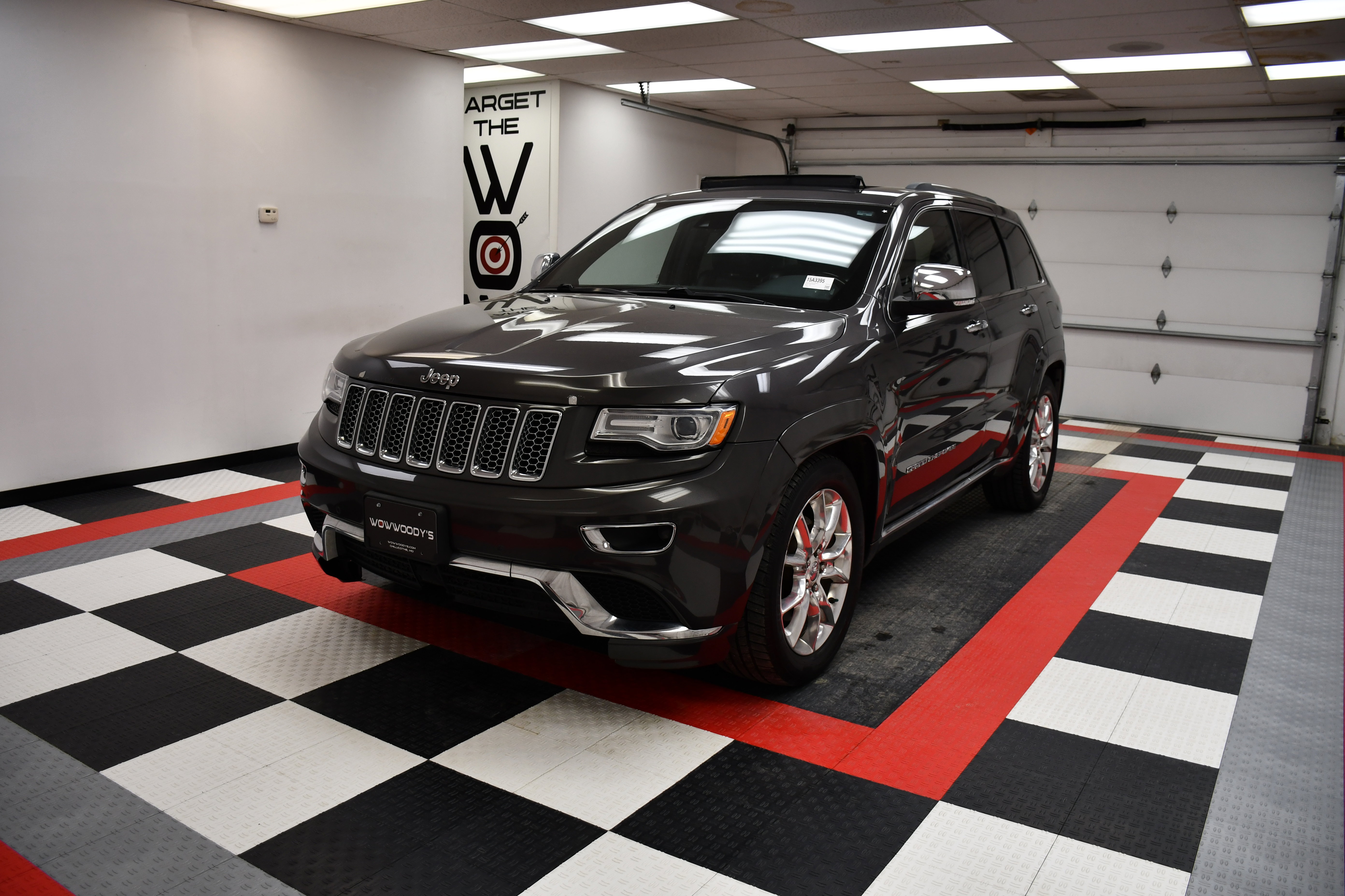 Used 2015 Jeep Grand Cherokee Summit 4X4 5.7L V8 Leather Heated AND Cooled Seats Remote Start Backup Camera