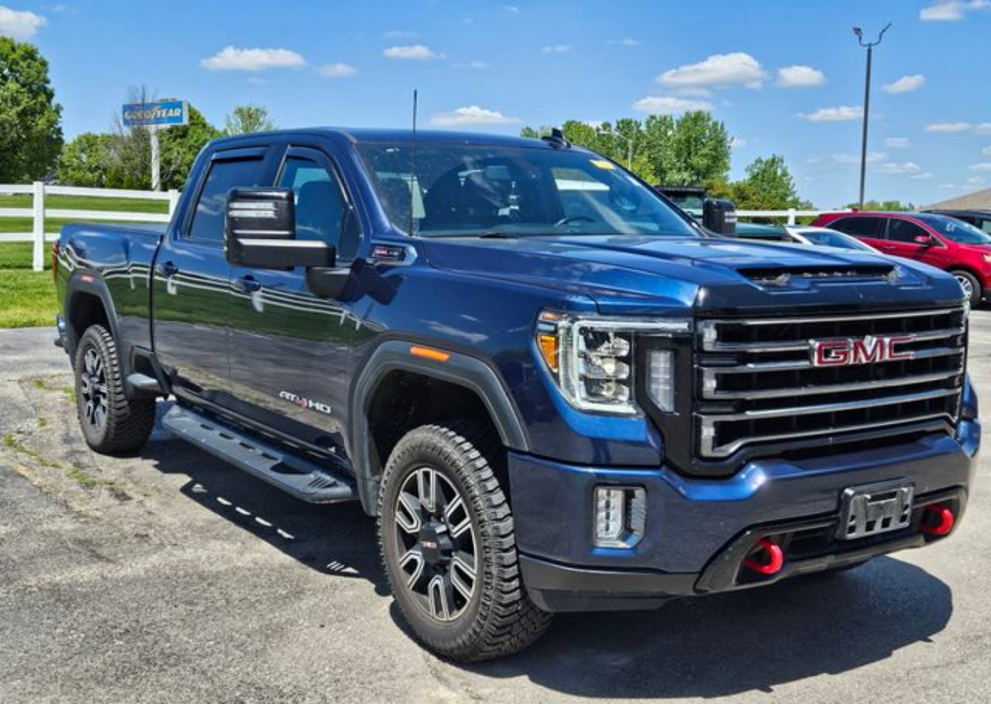 Used 2021 GMC Sierra 2500HD AT4 with VIN 1GT49PE77MF312986 for sale in Kansas City