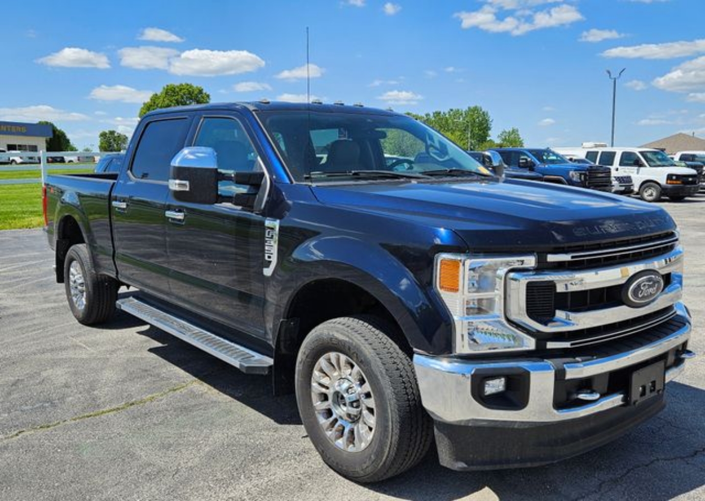 Used 2022 Ford F-350 Super Duty XLT with VIN 1FT8W3BN7NED73977 for sale in Kansas City