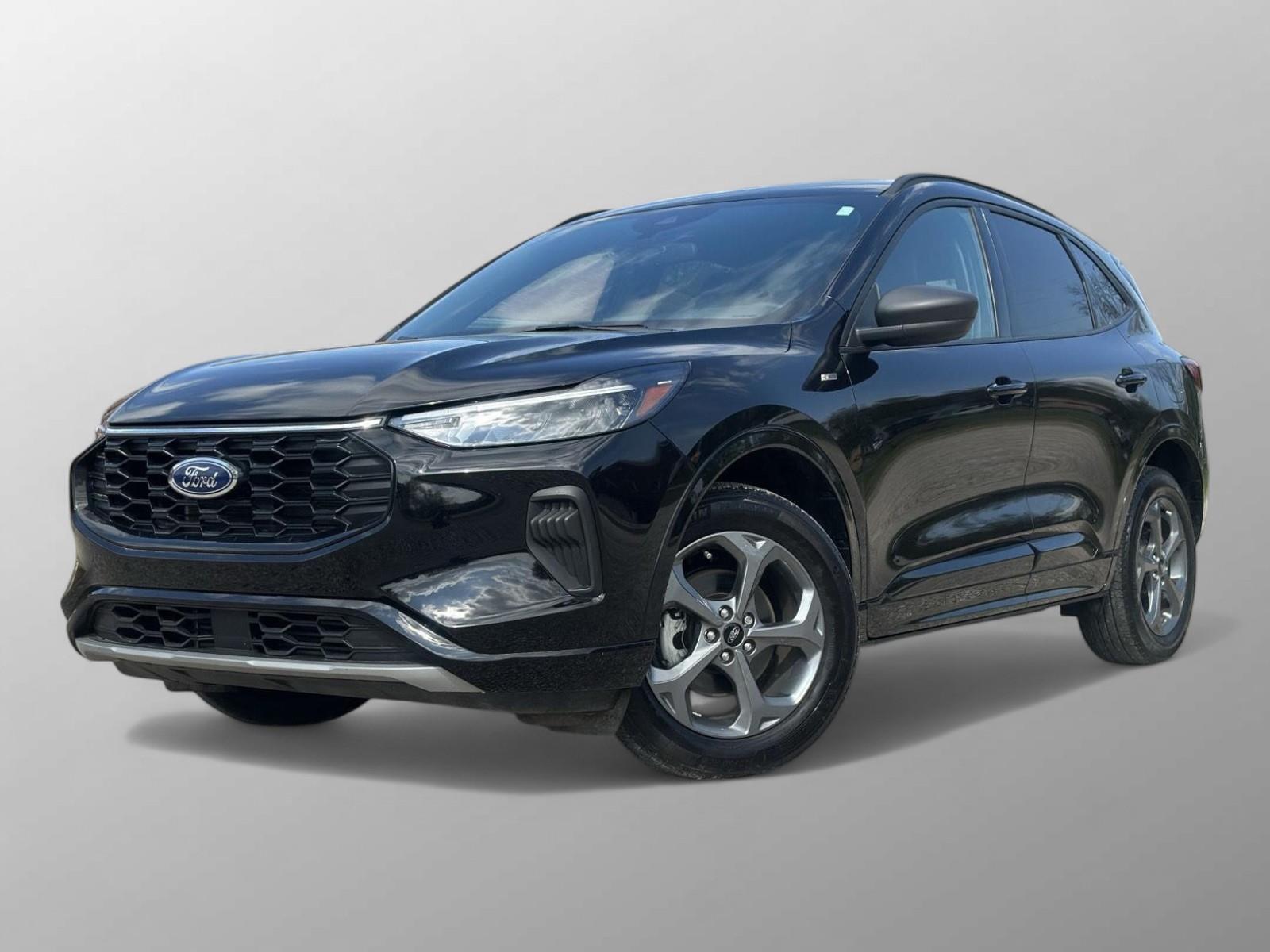 2023 Ford Escape ST-Line photo 2