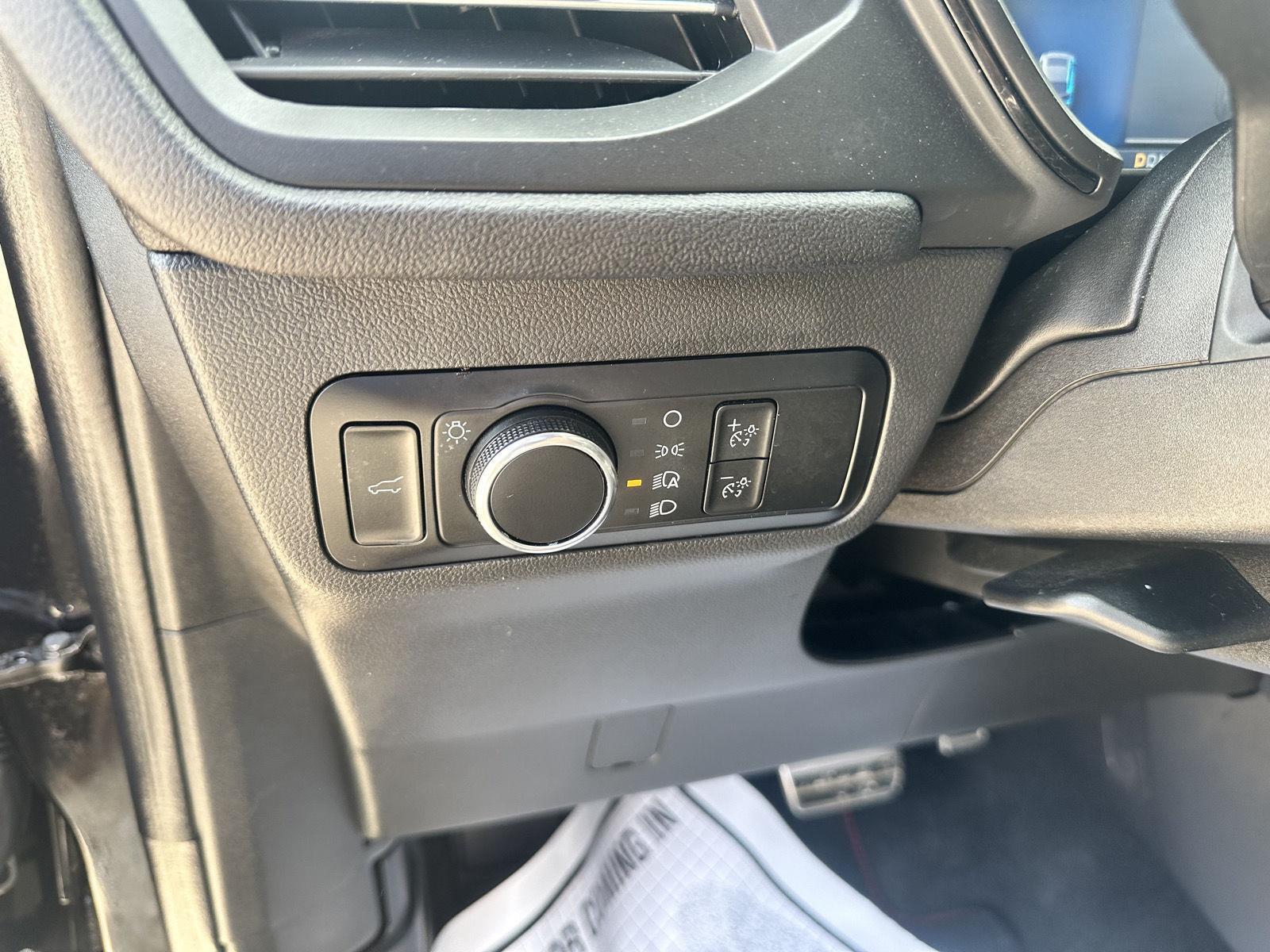 2023 Ford Escape ST-Line photo 28