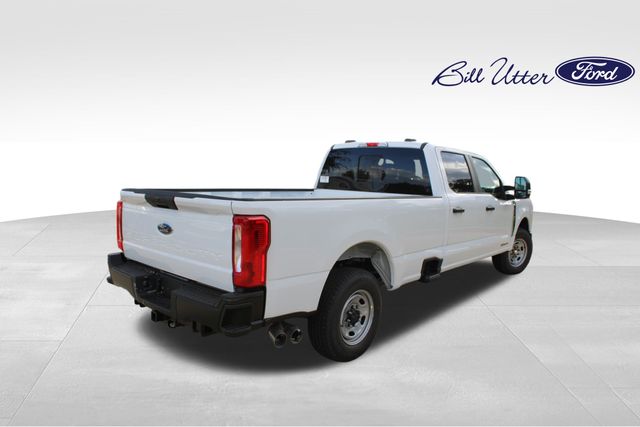 2025 Ford F-250 photo 3