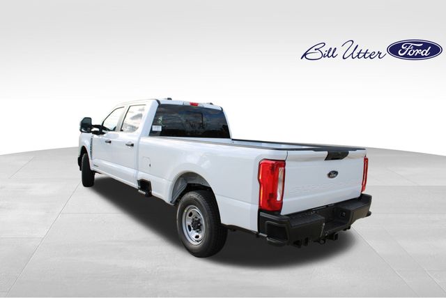 2025 Ford F-250 photo 4