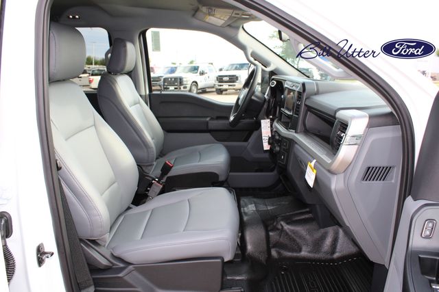 2025 Ford F-250 photo 7
