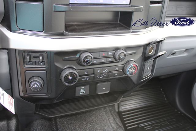 2025 Ford F-250 photo 10