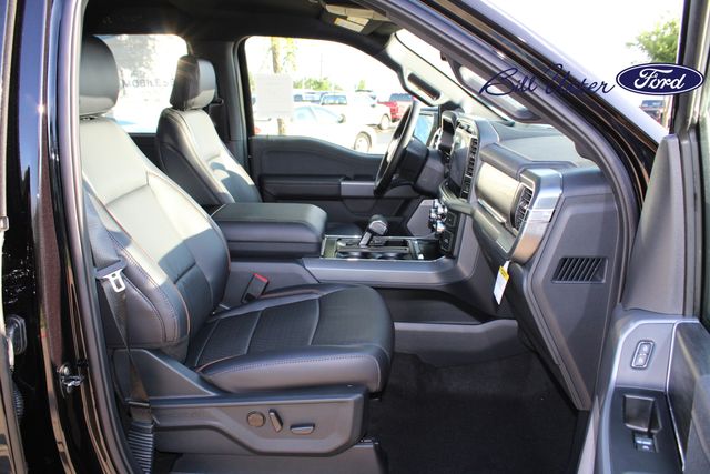 2025 Ford F-150 Lariat photo 8