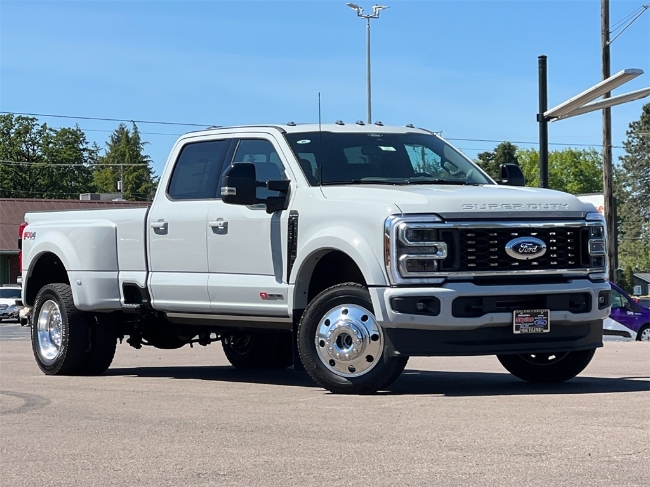 2025 Ford F-450SD Platinum
